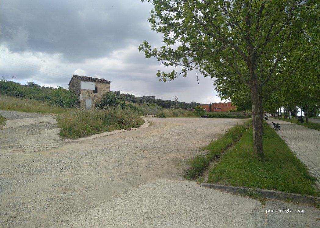 (10300) Navalmoral de la Mata - Av. Tomás Yuste Mirón — foto 3