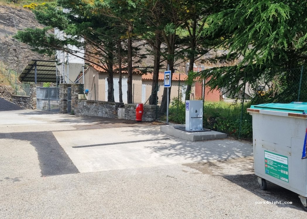 (48800) Villefort - 8 Route de Pied de Borne — foto