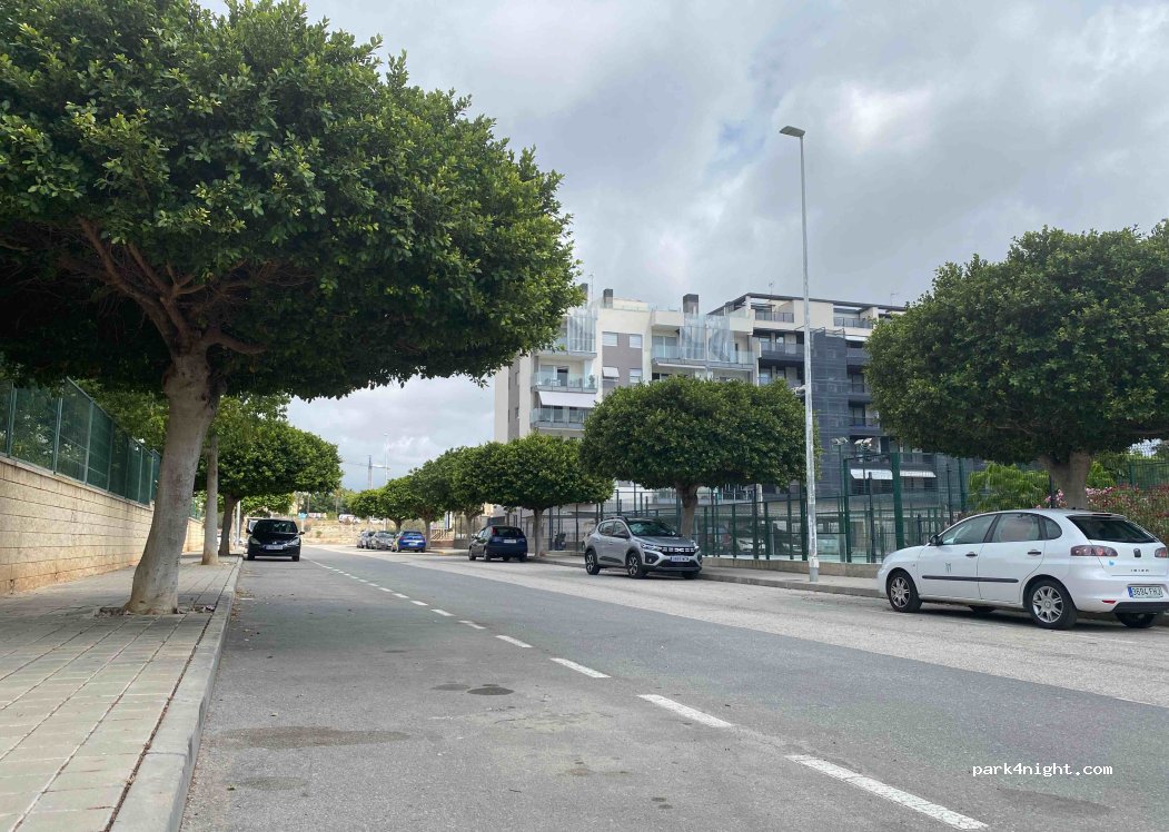 (03570) La Vila Joiosa - 18 Avinguda Marina Baixa — foto