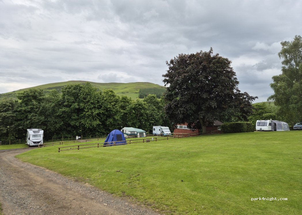 Kirkfield Caravan Park — foto