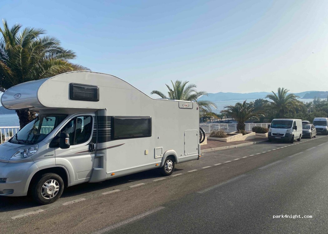 (83000) Toulon - 2-264 Corniche Général de Gaulle — foto 4
