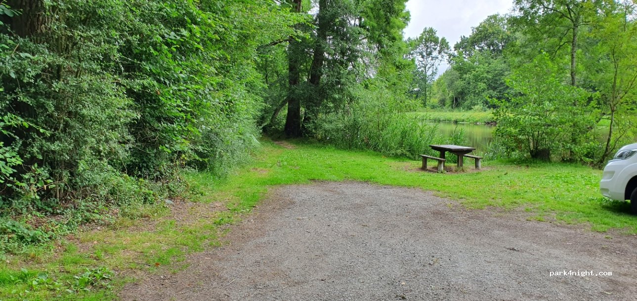 (44630) Plesse - Allée du Canal Domaine de Carheil — foto