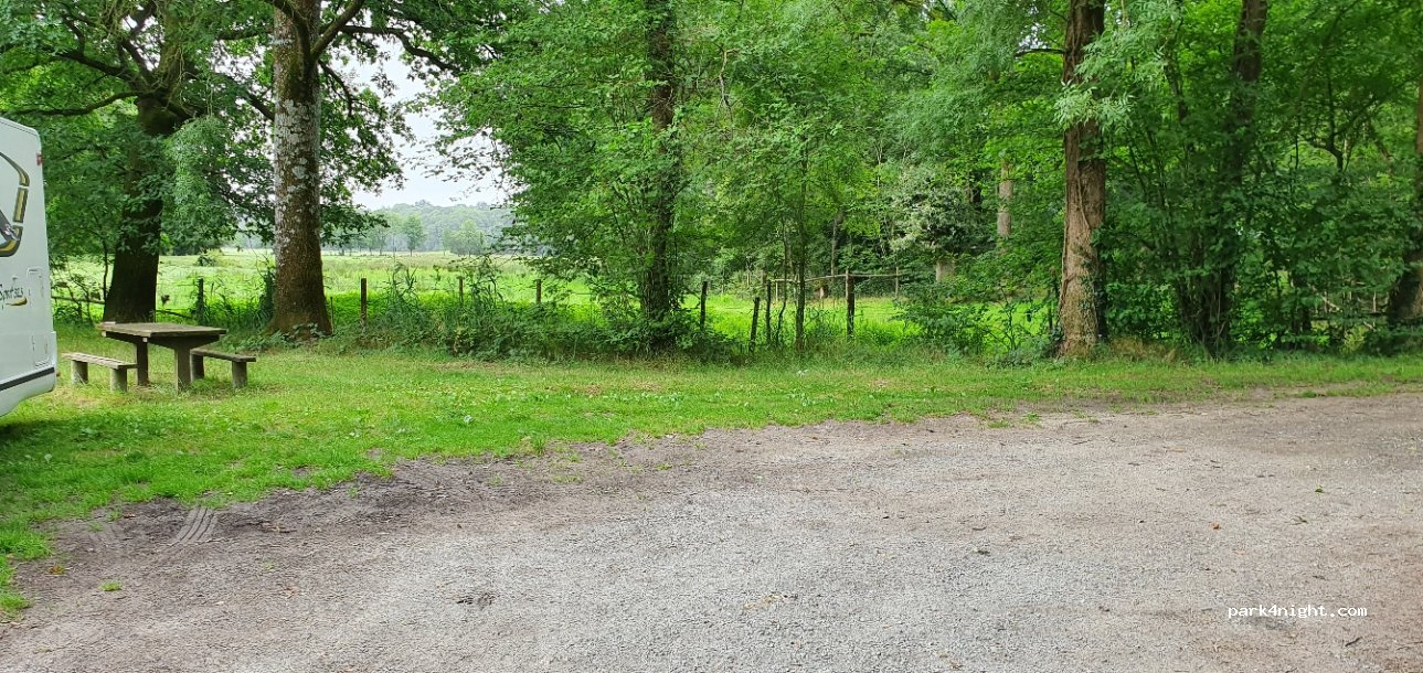 (44630) Plesse - Allée du Canal Domaine de Carheil — foto 2