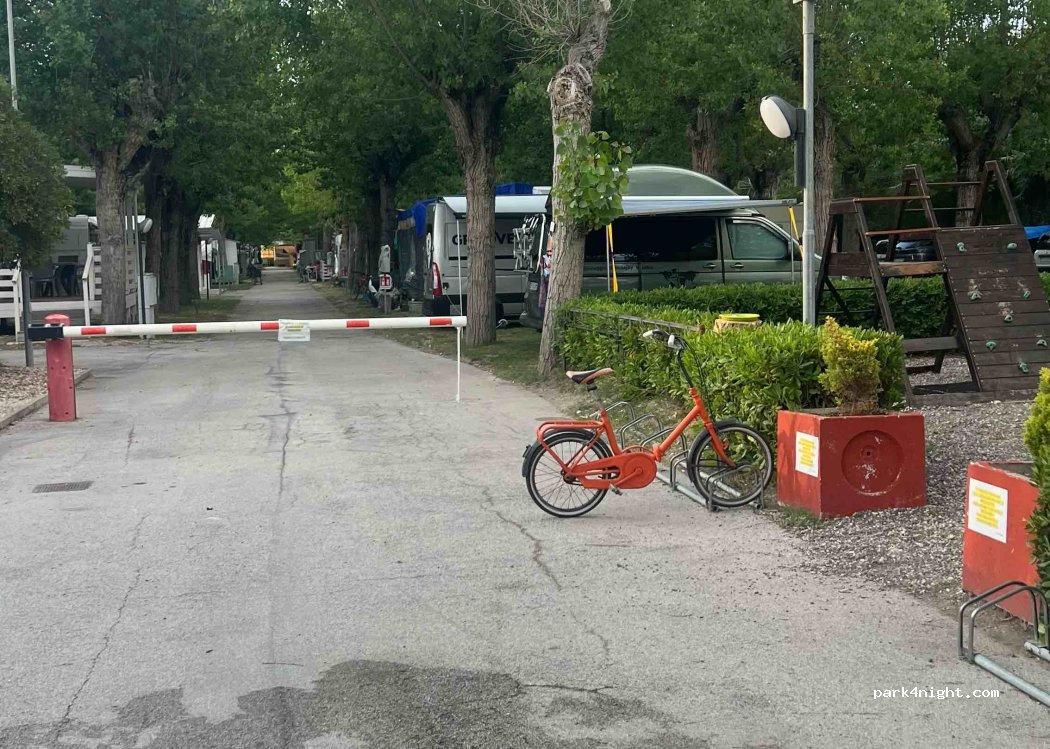 Camping Cesano — foto