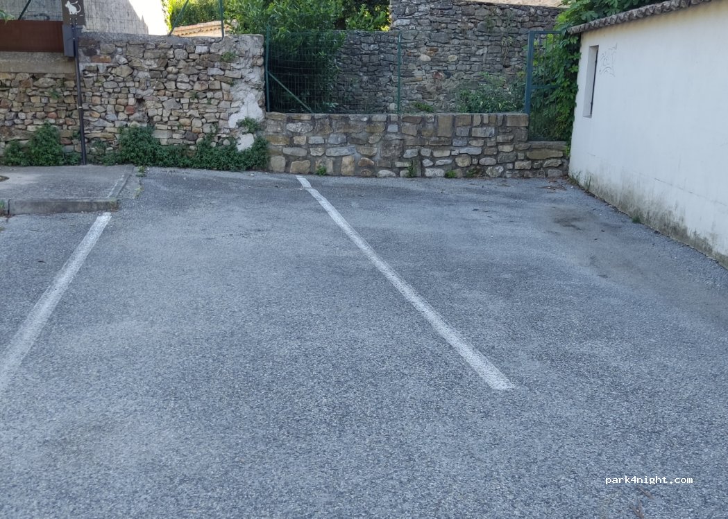 (07200) Saint-Étienne-de-Fontbellon - 185 Place de l'Église — foto 3