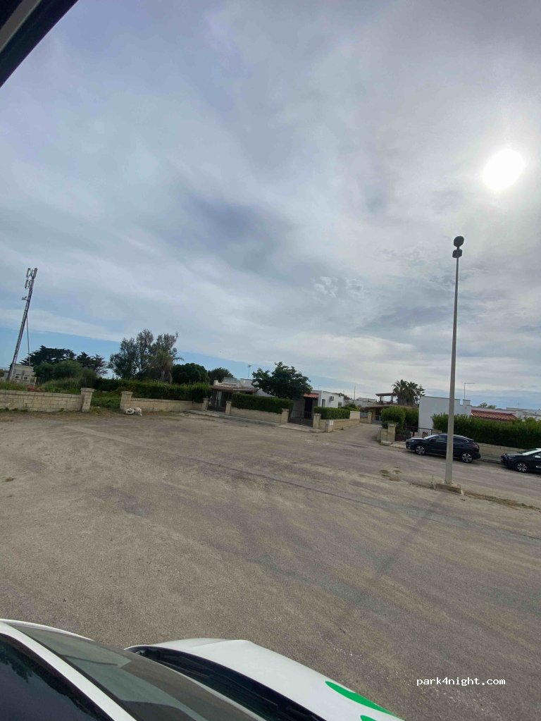 (73026) Torre dell'Orso - 13 Via 2 Giugno — foto
