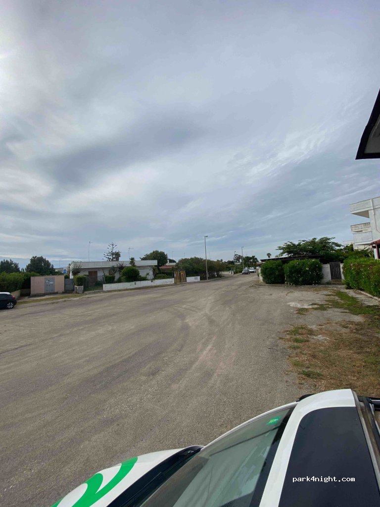 (73026) Torre dell'Orso - 13 Via 2 Giugno — foto 2