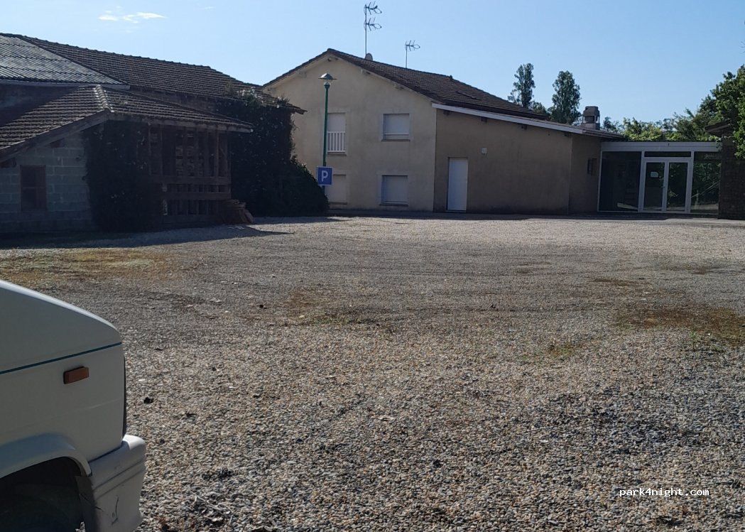 (40320) Arboucave - 11 Rue du Quillier — foto