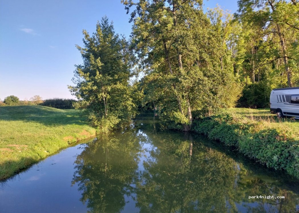 (10270) Lusigny-sur-Barse - 22 Rue de Chantelot — foto 5