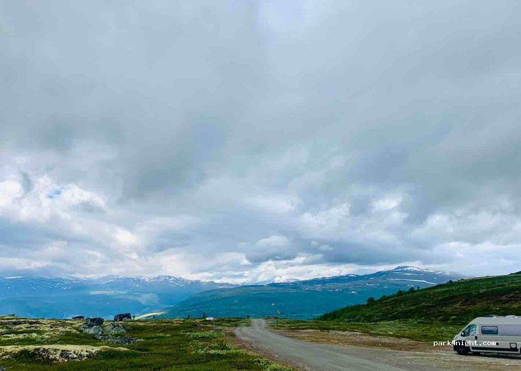 (2680) Vågåmo - Unnamed Road — foto