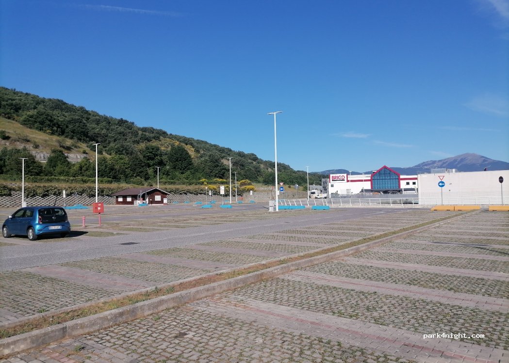 (67100) L'Aquila - 24 Via Onorevole Giuseppe Saragat — foto 2