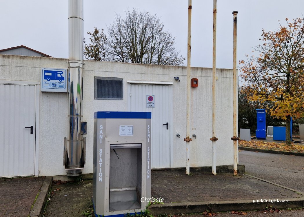 (89188) Merklingen - 24 Nellinger Straße — foto