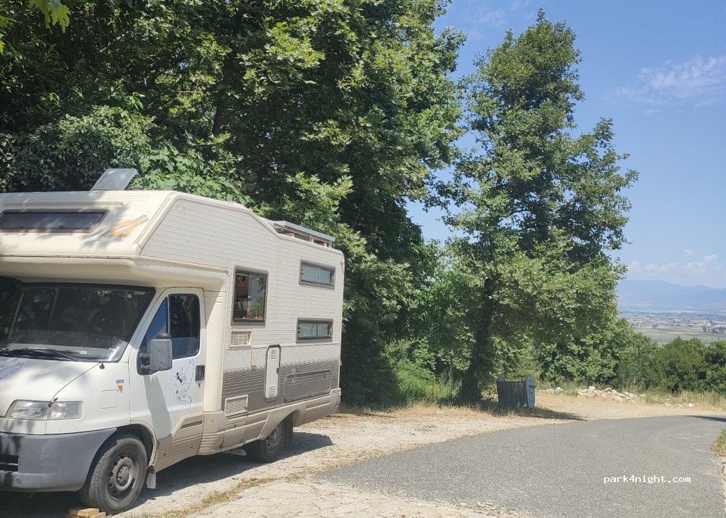 () Gabrovo - Unnamed Road — foto