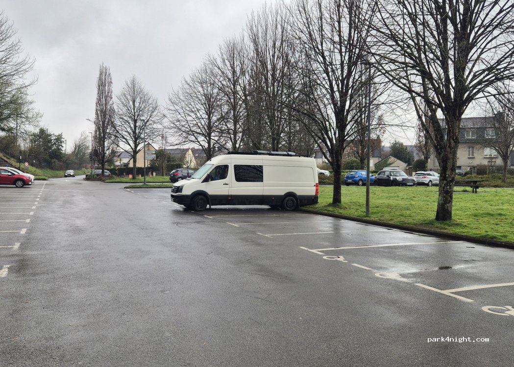(29800) Landerneau - 92 Rue de la Tour d'Auvergne — foto 2