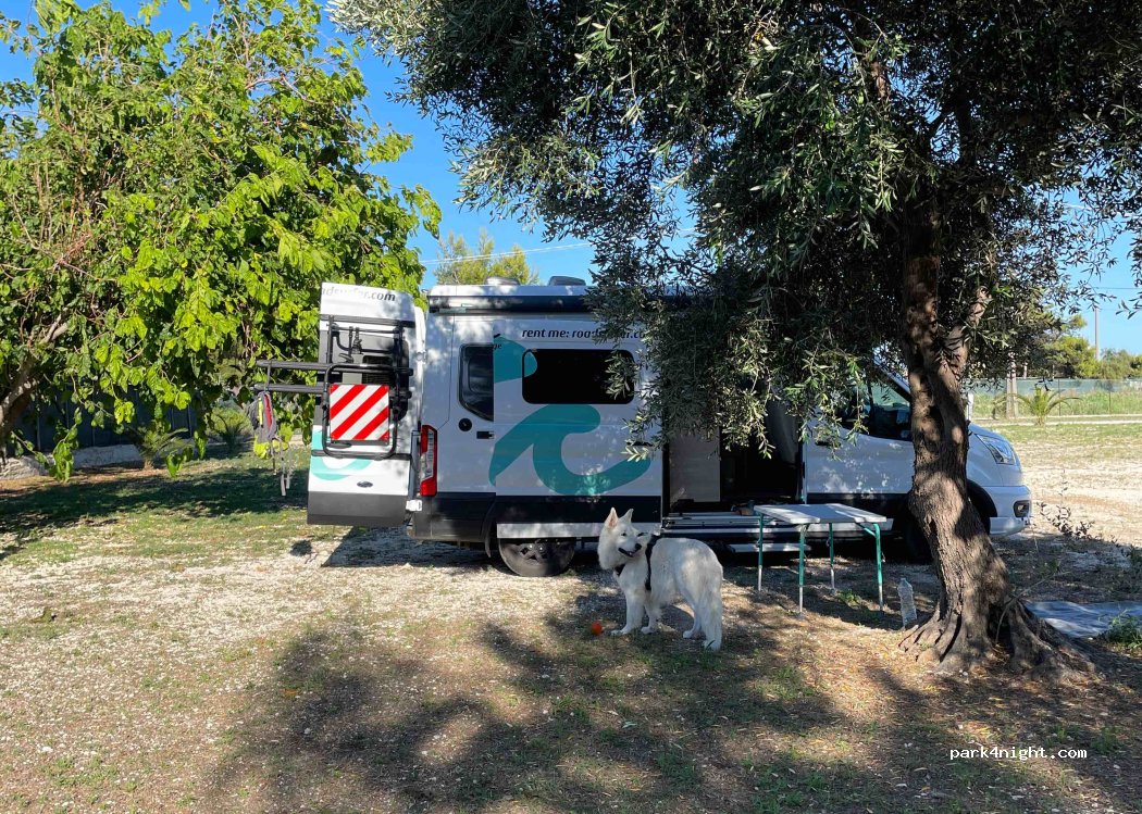 Sosta Camper Il Ruscello — foto