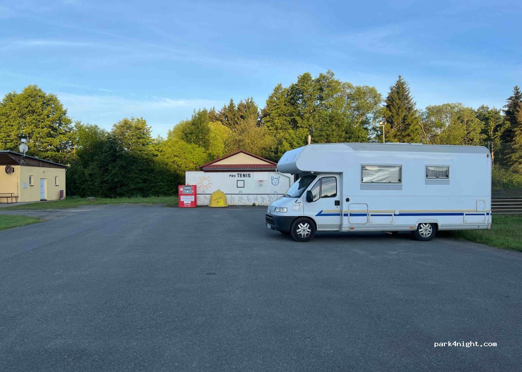 (339 01) Mochtín - Unnamed Road — foto