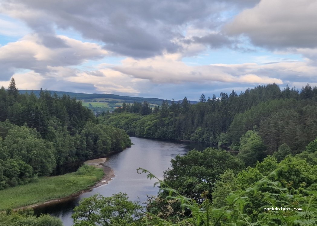 (PH16 5NE) Pitlochry - Unnamed Road — foto 2