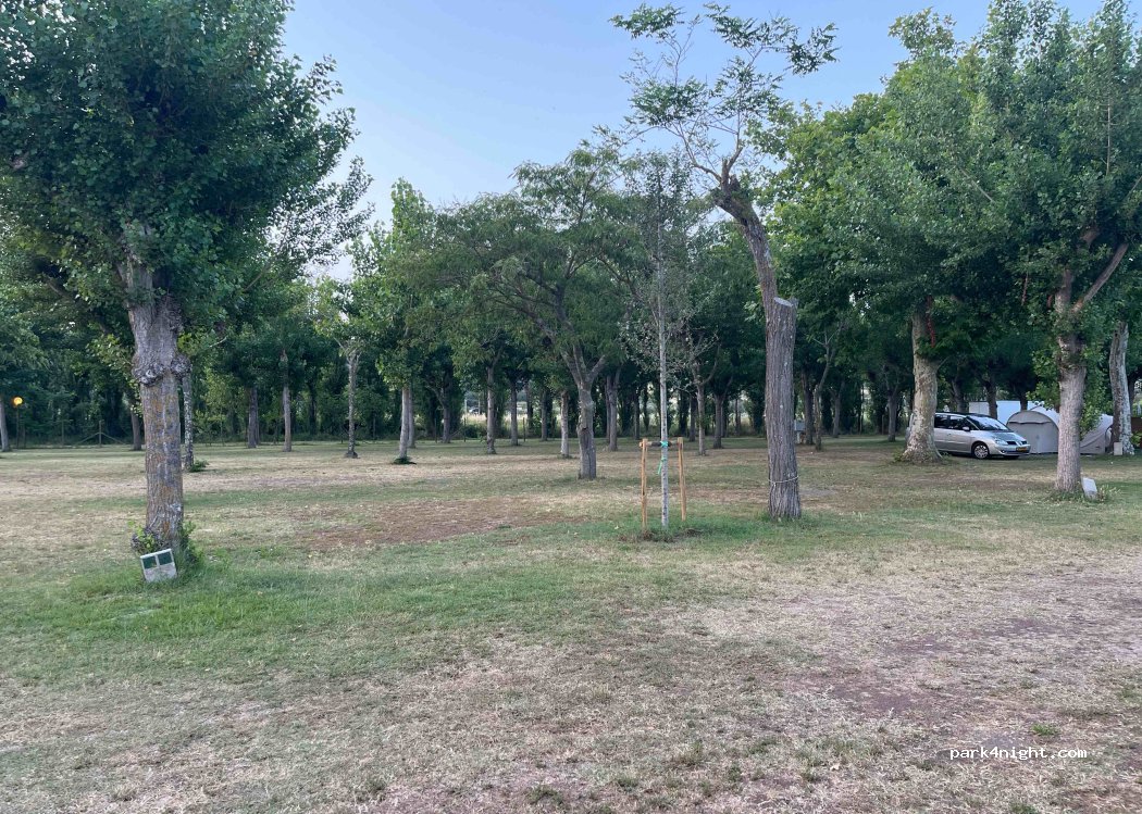 Camping la Cappelletta di Stella P. Luigi — foto