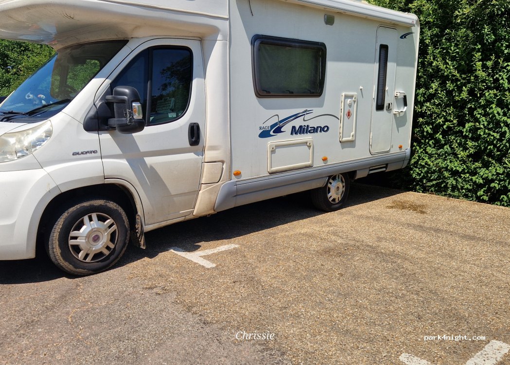 (MK4 3GG) Milton Keynes - Unnamed Road — foto 2