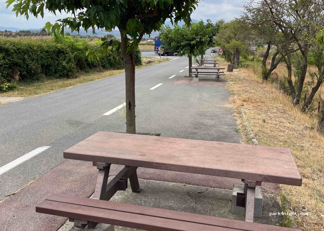 (11200) Conilhac-Corbières - D6113 — foto