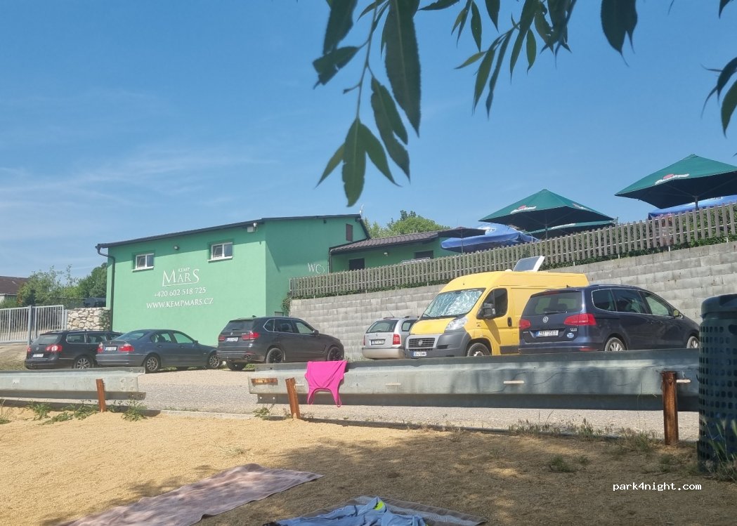 (691 67) Šakvice - Unnamed Road — foto 2