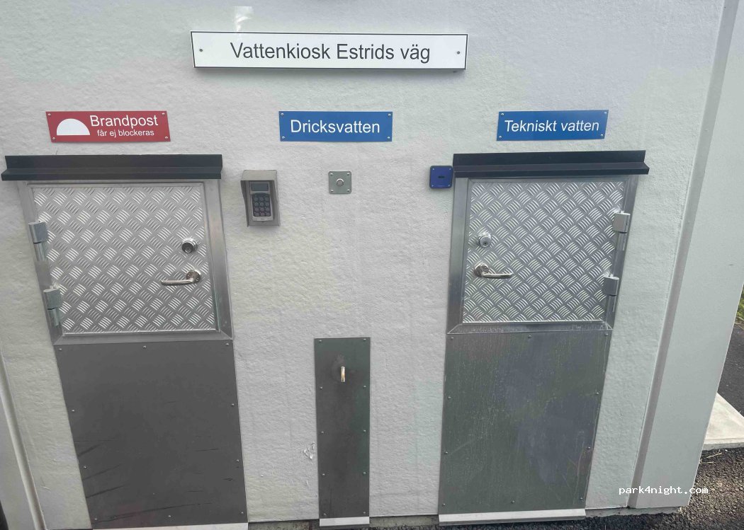 (291 66) Kristianstad - 27 Estrids väg — foto