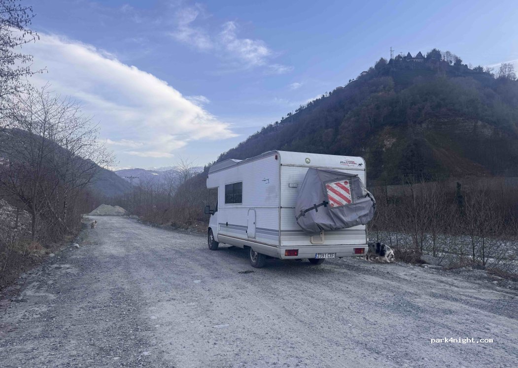 (53480) Rize - — foto