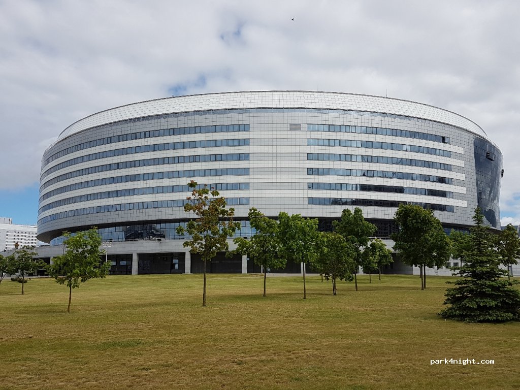 () Minsk - 2 vulica Naračanskaja — foto 3