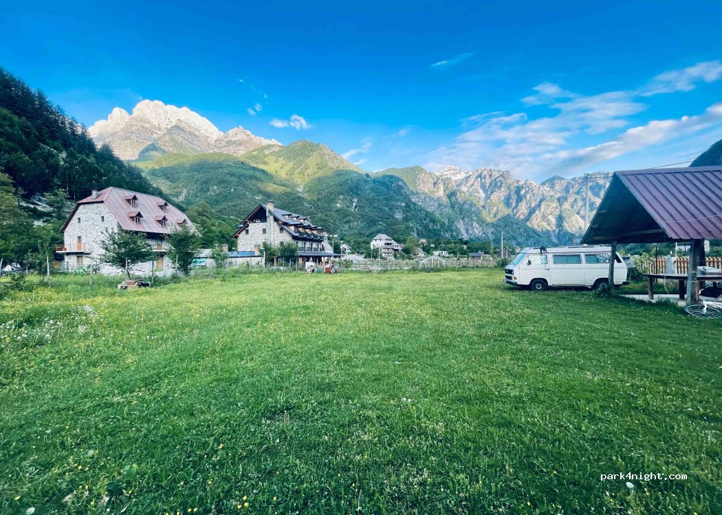 GuestHouse Gjovalin Lokthi — foto