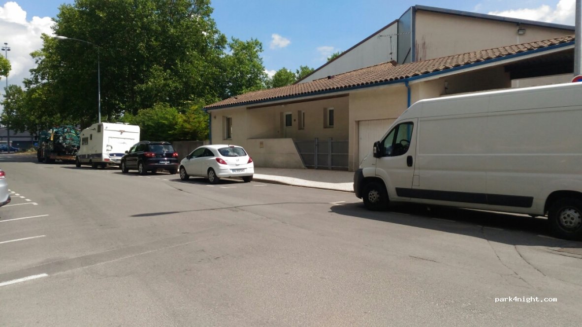 (17100) Saintes - 1 Rue René Cassin — foto