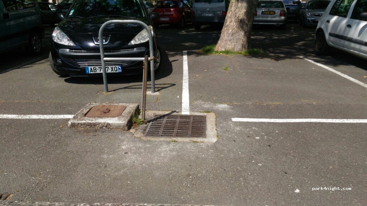 (17100) Saintes - 1 Rue René Cassin — foto 2
