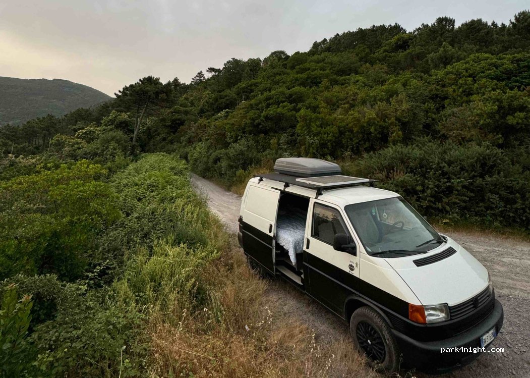 (55100) San Giuliano Terme - Unnamed road — foto