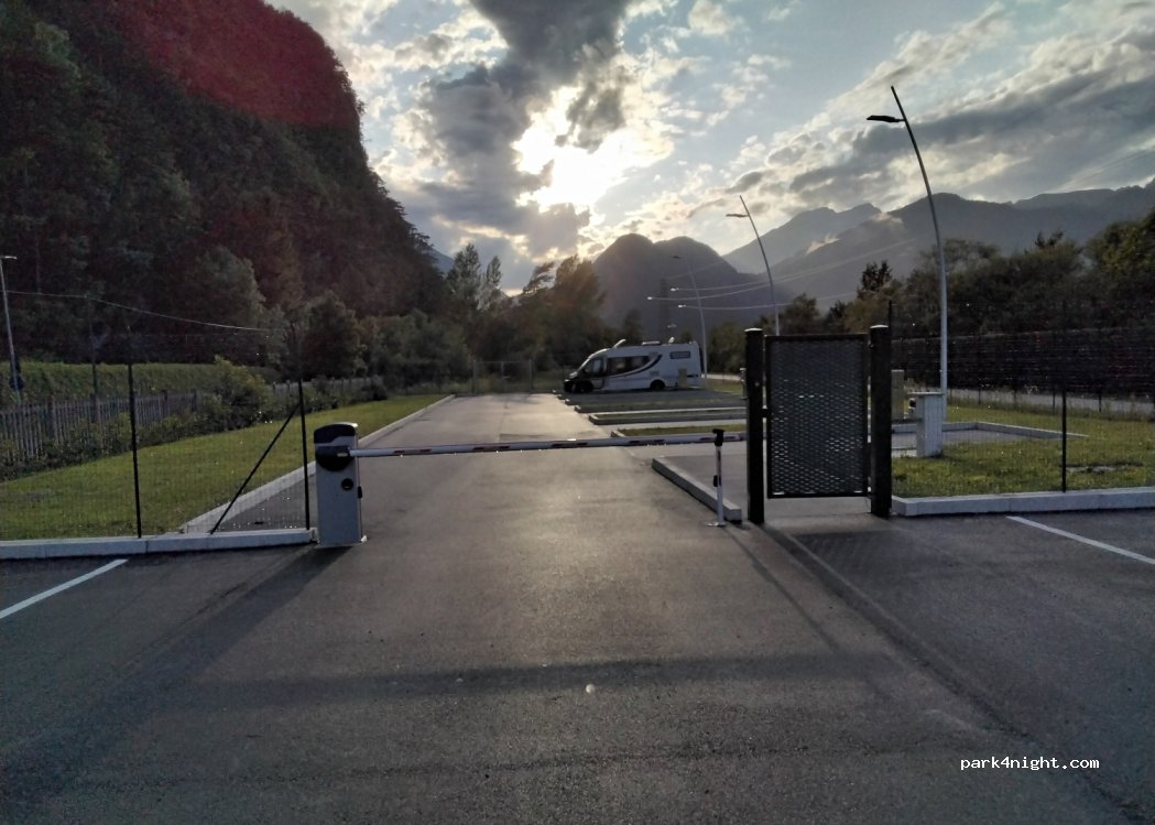 (33010) Resiutta - 41 Strada Provinciale 42 — foto