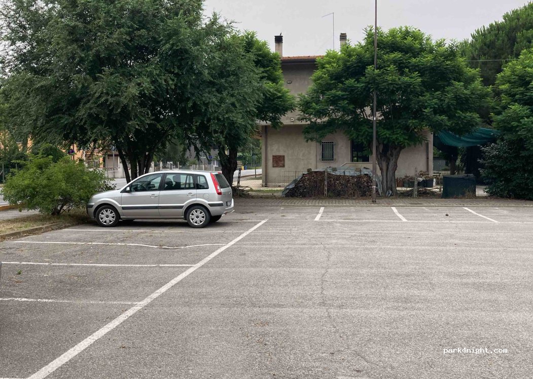 (44020) Vaccolino - 54 Strada Romea Vaccolini — foto
