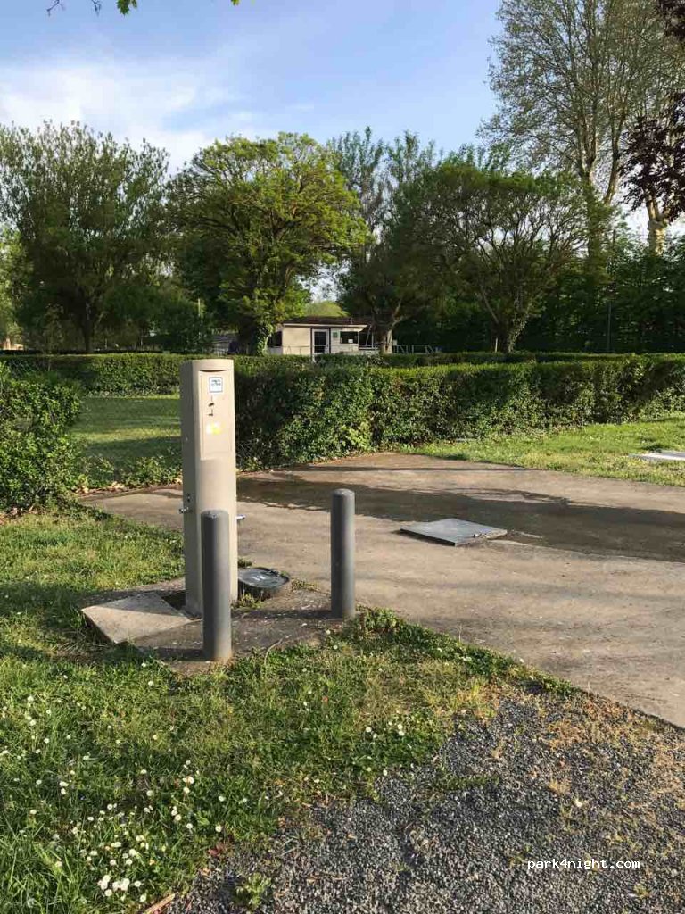 (37530) Nazelles-Négron - 4 Avenue des Courvoyeurs — foto 2