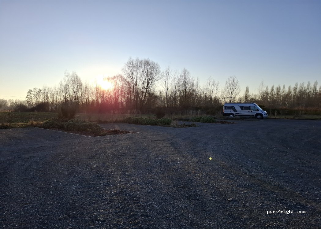 (03260) Saint-Germain-des-Fossés - Unnamed Road — foto 5