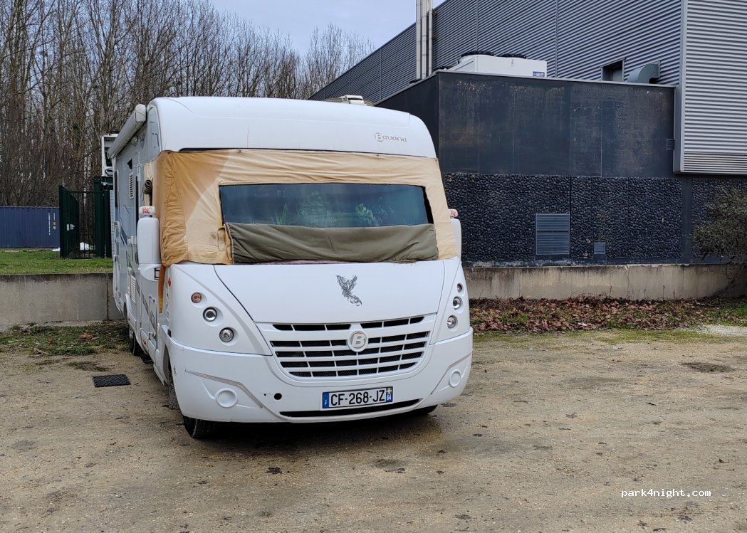 (18000) Bourges - 30 Rue du Pré Doulet — foto 2