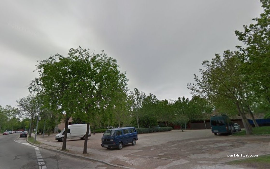 (28011) Madrid - Paseo Puerta del Angel S/N — foto
