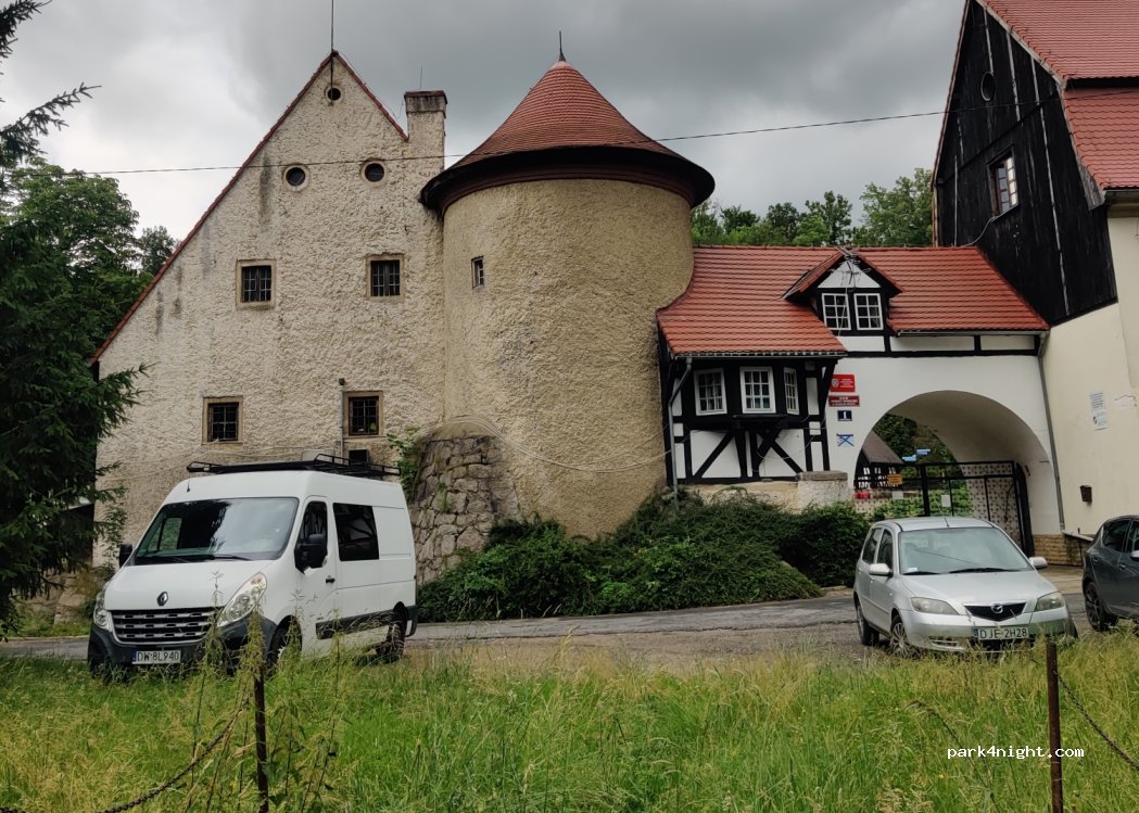 (58-520) Janowice Wielkie - 2 Chłopska — foto 2