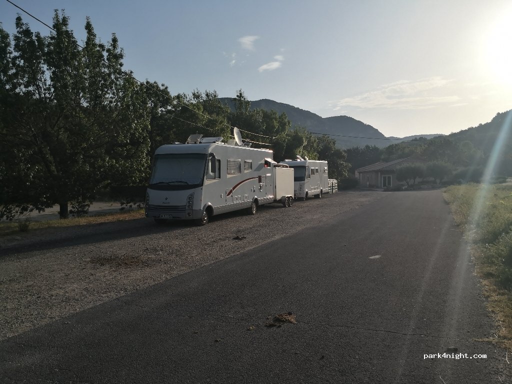 (34700) Saint-Étienne-de-Gourgas - La Plaine — foto 2