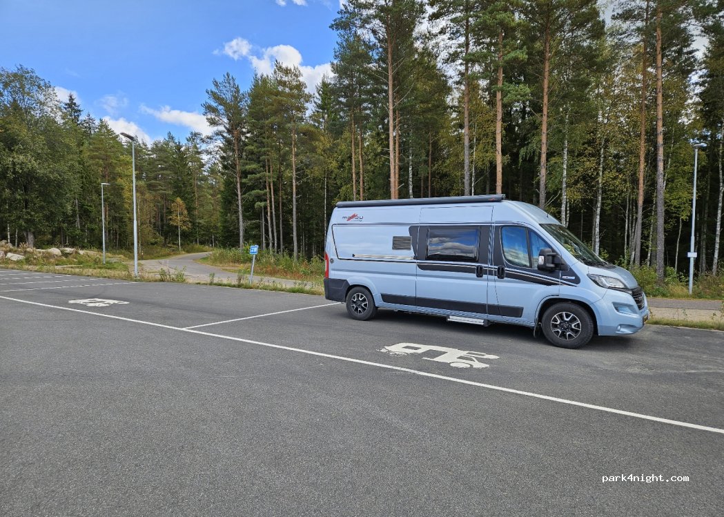 (335 32) Gnosjö - 6 Fritidsvägen — foto