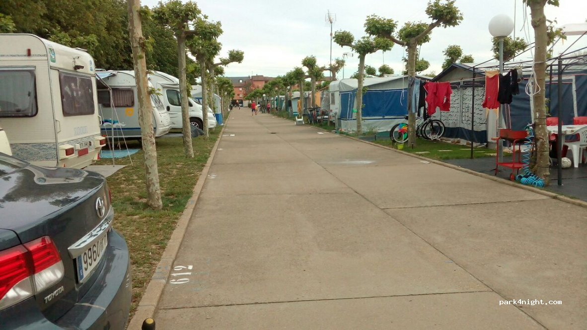 Camping D Suero De Quiñones — foto