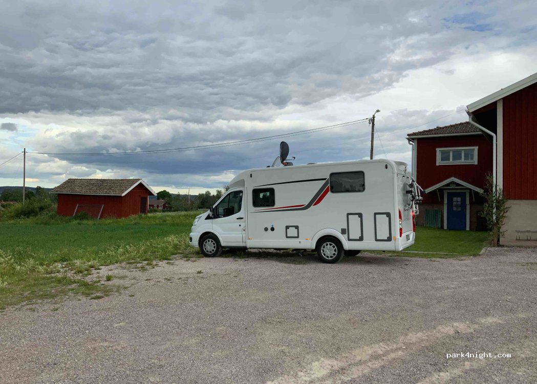(793 94) Tällberg - 2 LAKNÄS VÄSTERÅKERN — foto
