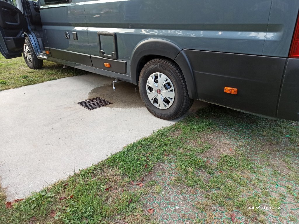 Area Sosta Camper - Pont Canavese — foto 2