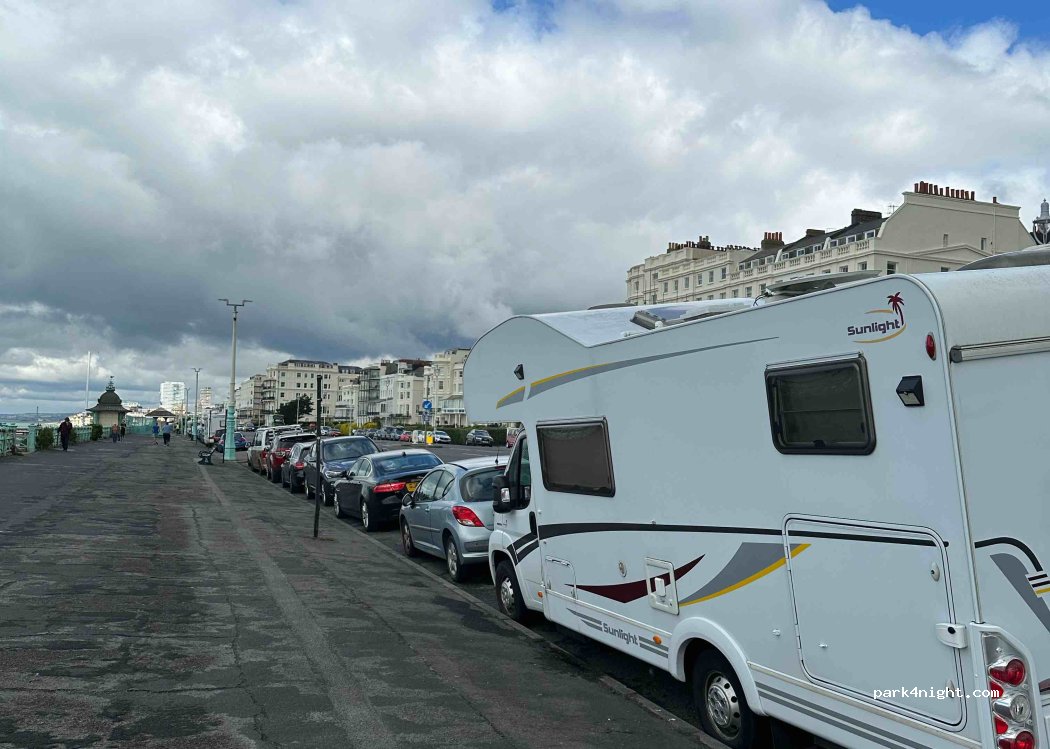 (BN2 1DF) Brighton and Hove - 137B Marine Parade — foto 2