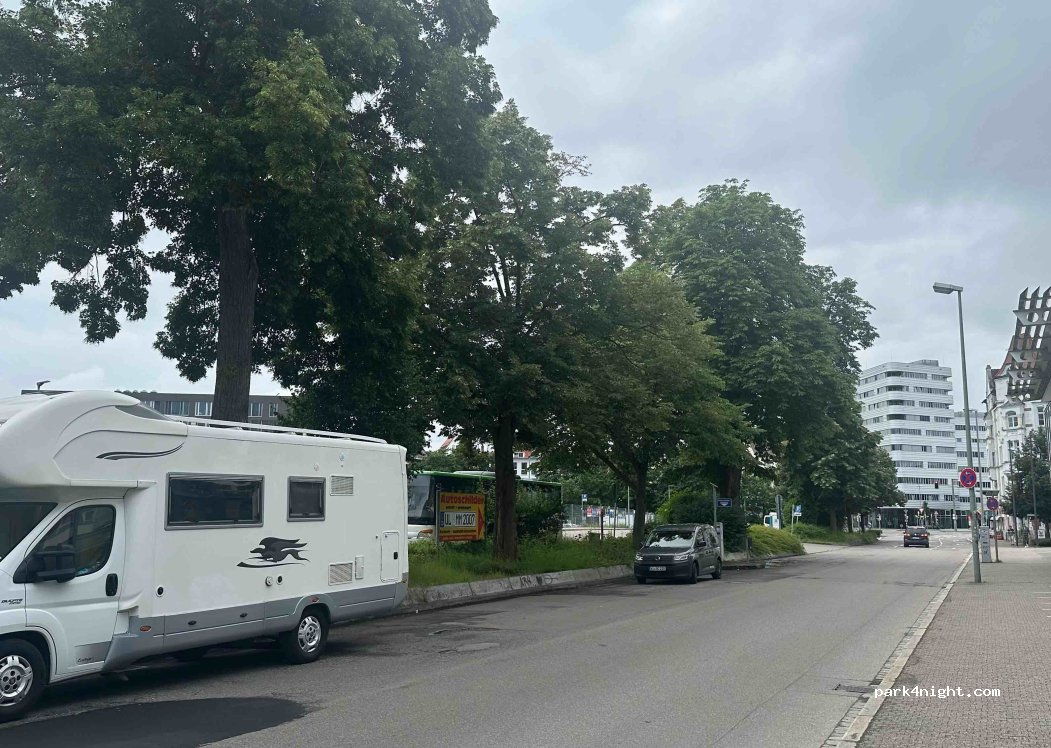 (89077) Ulm - Unnamed Road — foto