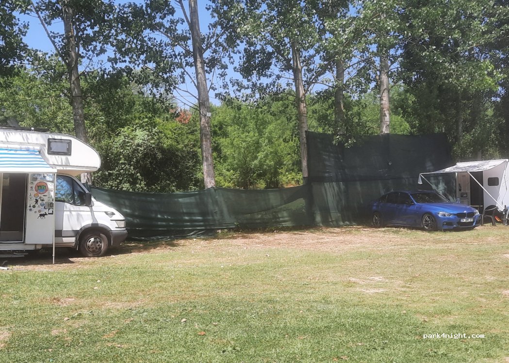 Gölbaşı Aile Piknik ve Kamp Alanı — foto