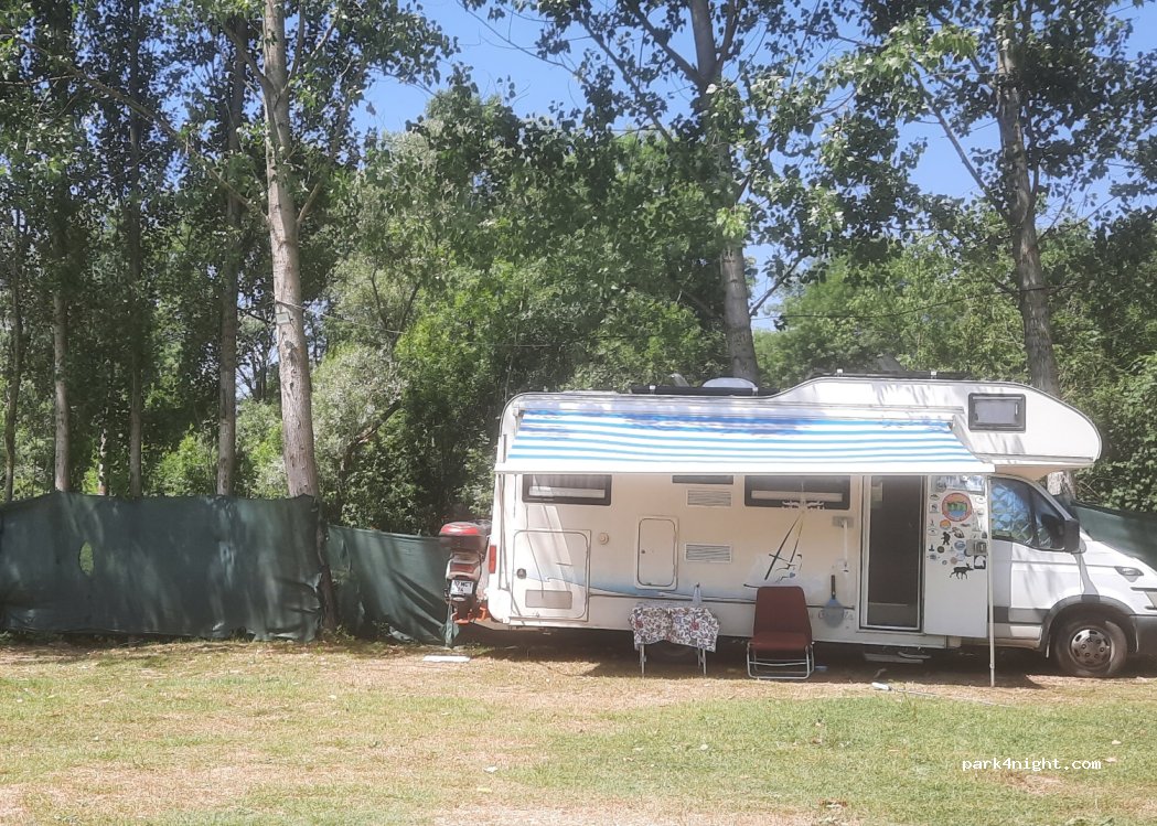 Gölbaşı Aile Piknik ve Kamp Alanı — foto 2