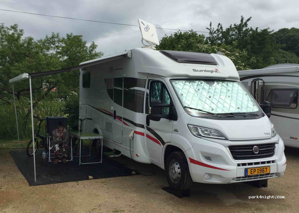 (55110) Dun-sur-Meuse - Rue du Vieux Port — foto