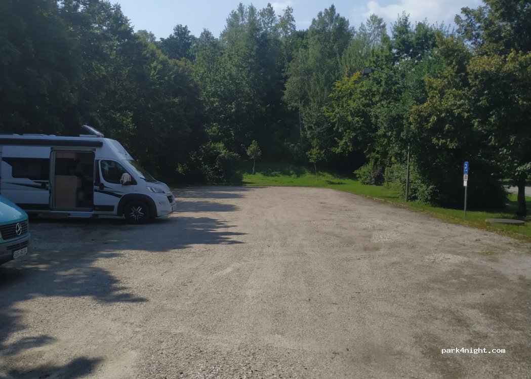 (84524) Neuötting - Landshuter Straße — foto 2